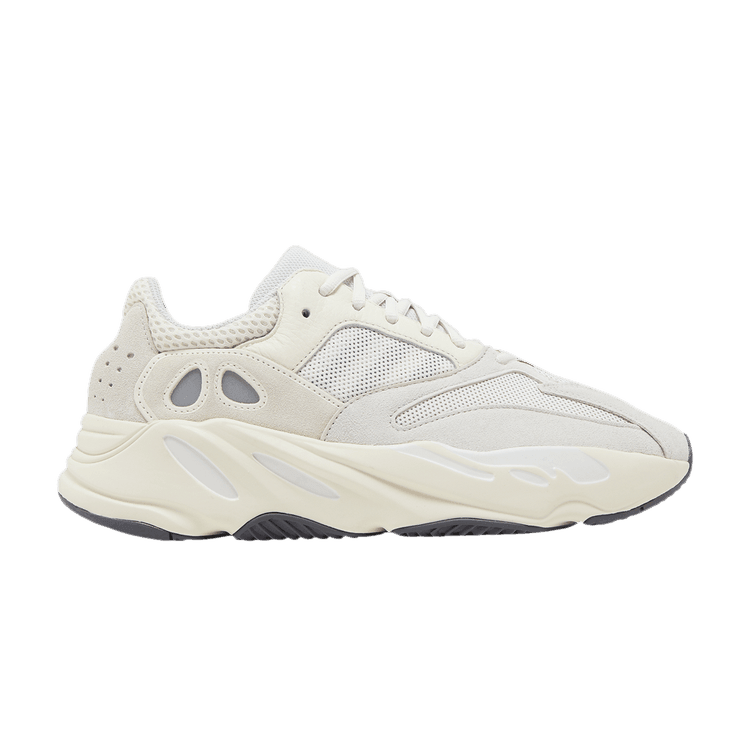 adidas Yeezy Boost 700 Analog (2019/2023) Side Kicks adidas Yeezy Boost 700 Analog (2019/2023) Side Kicks