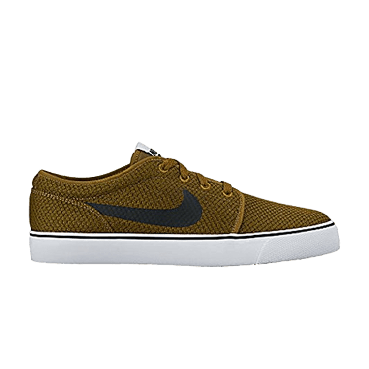 nike toki low