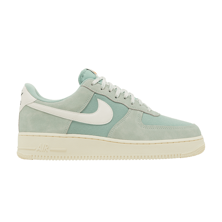 Nike Air Force 1 Low '07 LV8 Certified Fresh Enamel Green