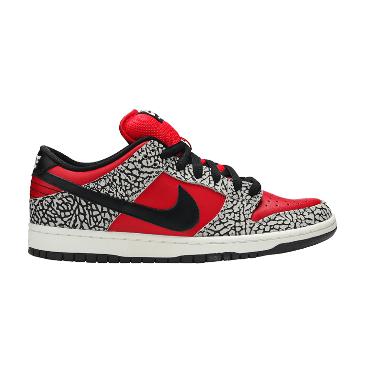 Nike SB Dunk Low Supreme Red Cement (2012) - Side Kicks