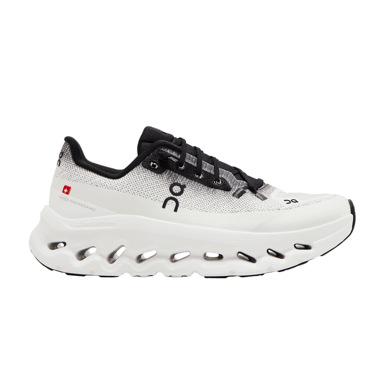 On Running Cloudtilt Black Ivory (Women's)