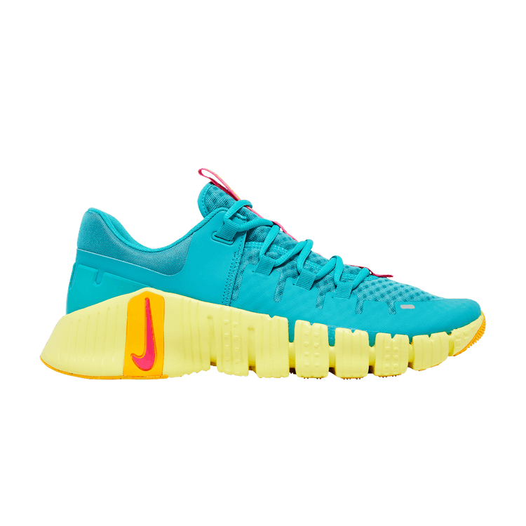Nike Free Metcon 5 Dusty Cactus Fierce Pink