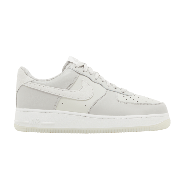 Nike Air Force 1 Low '07 LV8 Light Bone