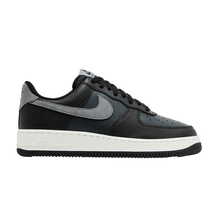 Nike Air Force 1 '07 Smoke Grey