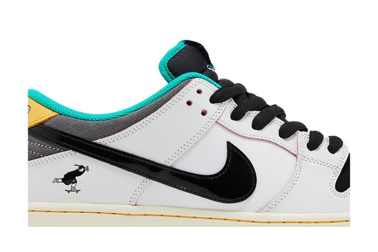 Nike SB Dunk Low CSEF