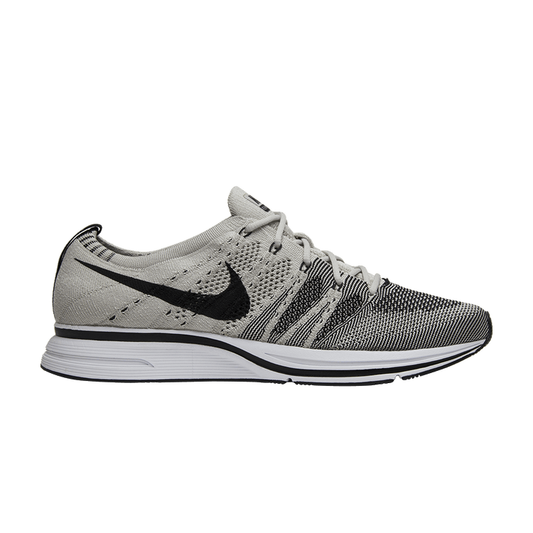 Nike Flyknit Trainer Pale Grey