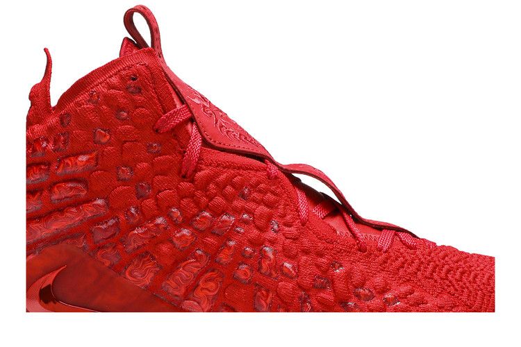 Nike LeBron 17 Red Carpet