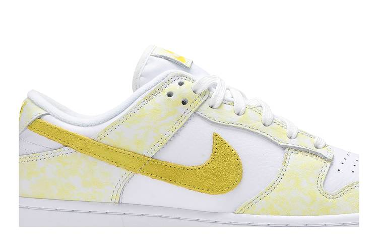 Nike Dunk Low Yellow Strike (Women's)