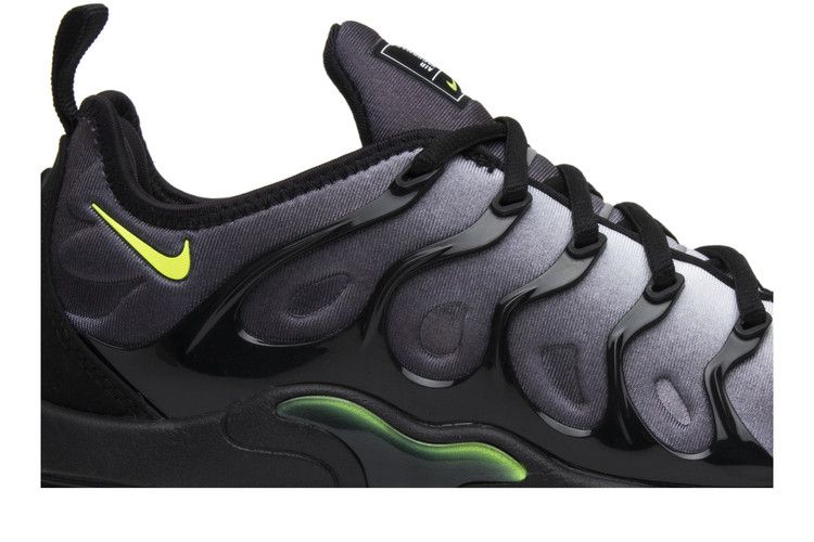 Nike Air VaporMax Plus Black Volt