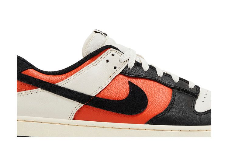 Nike Dunk Low Vintage Coral
