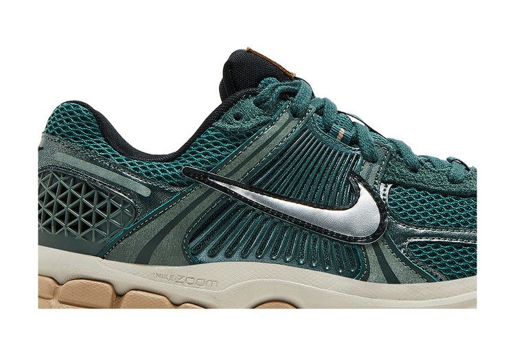 Nike Zoom Vomero 5 Vintage Green Light Orewood Brown Hemp Chrome (Women's)