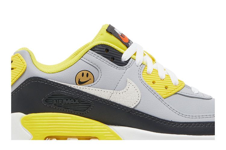 Nike Air Max 90 Leather Go The Extra Smile (GS)