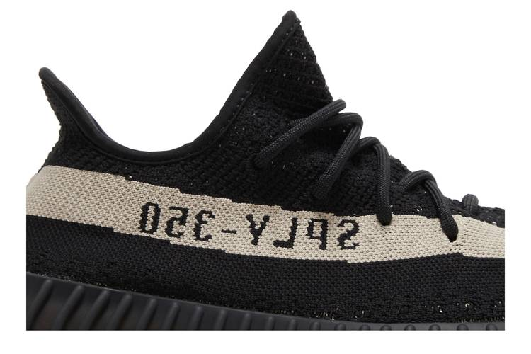 adidas Yeezy Boost 350 V2 Core Black White (2016/2022)