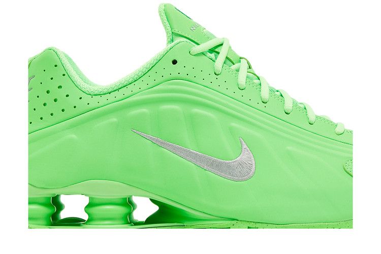Nike Shox R4 Green Strike (Women's)