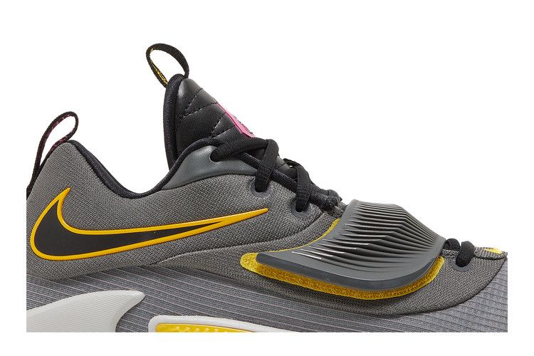 Nike Zoom Freak 3 Low Battery