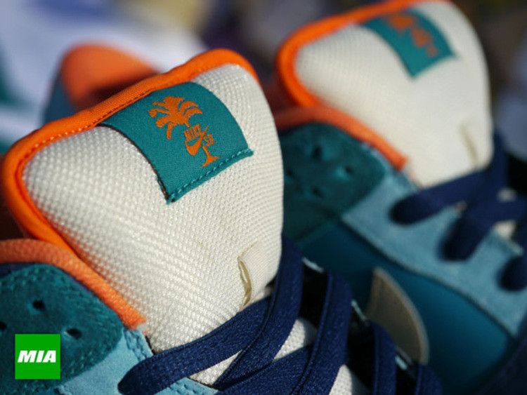 Nike SB Dunk Low MIA Skate Shop