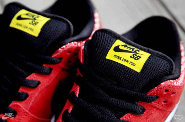Nike SB Dunk Low Red Firecracker
