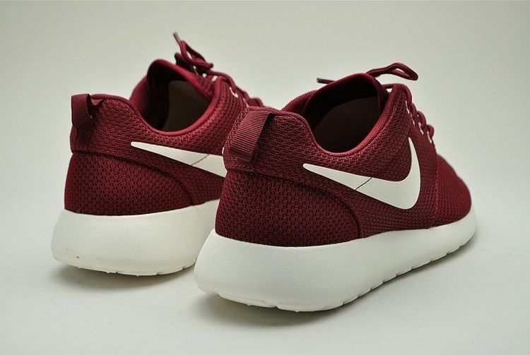 Nike Roshe Run Team Red