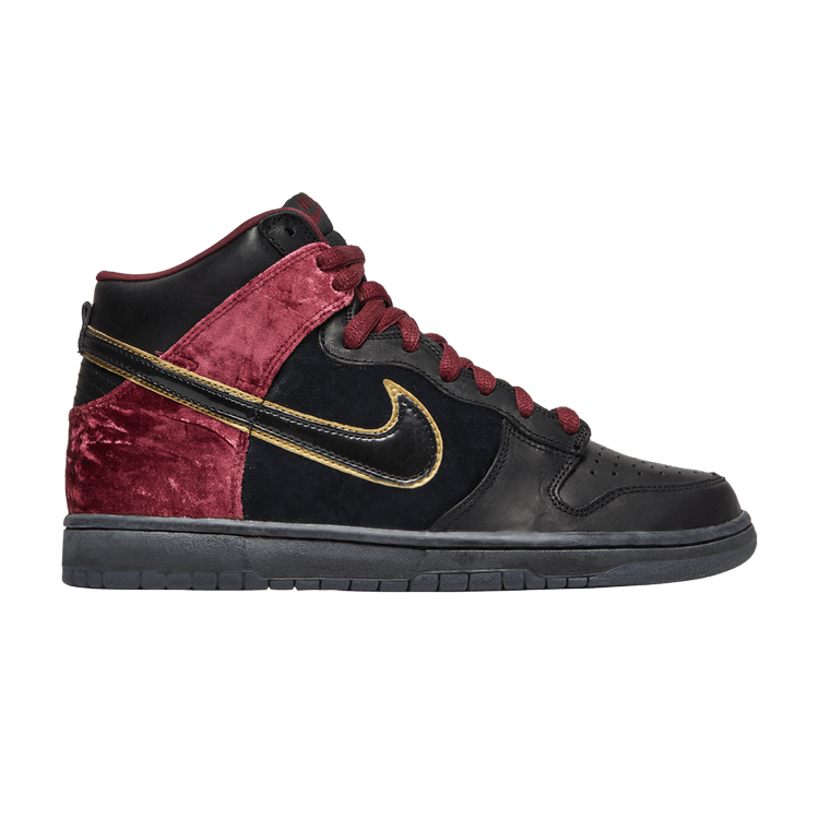 Nike Dunk High Premium SB Bloody Sunday