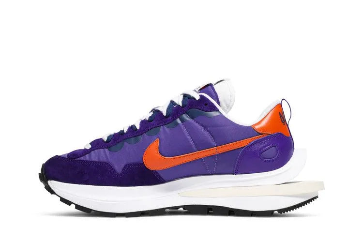 Nike Vaporwaffle sacai Dark Iris