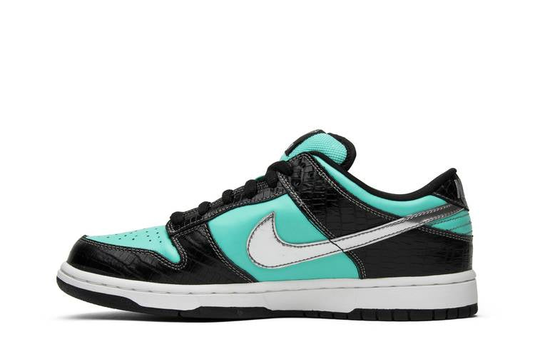 Nike SB Dunk Low Diamond Supply Co.