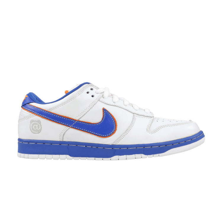 Nike SB Dunk Low Medicom 1