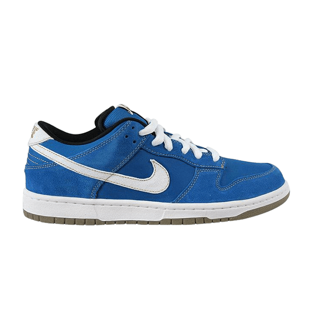 Nike SB Dunk Low Street Fighter Chun Li