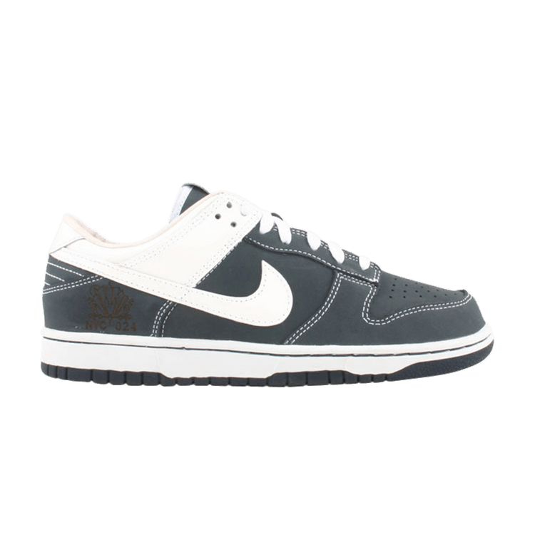 Nike Dunk Low Yankees (Sole Collector)