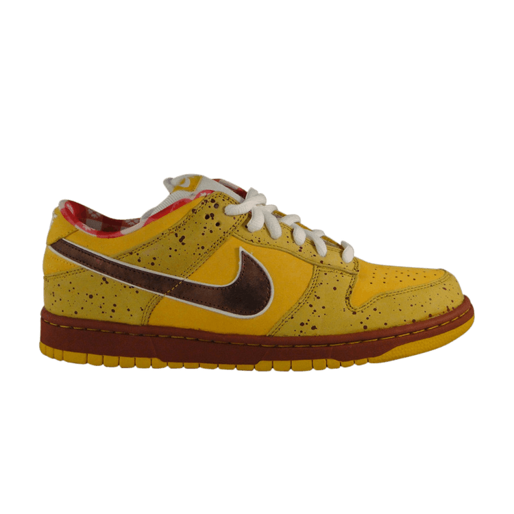 Nike SB Dunk Low Yellow Lobster - Side Kicks