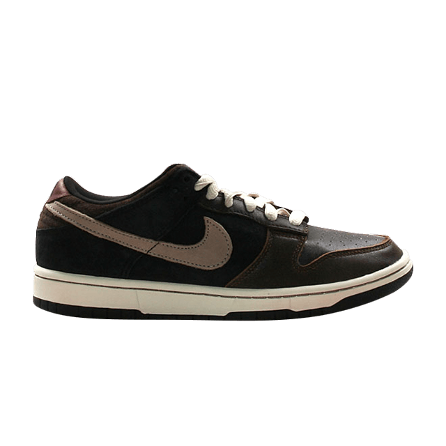 Nike SB Dunk Low Strummer