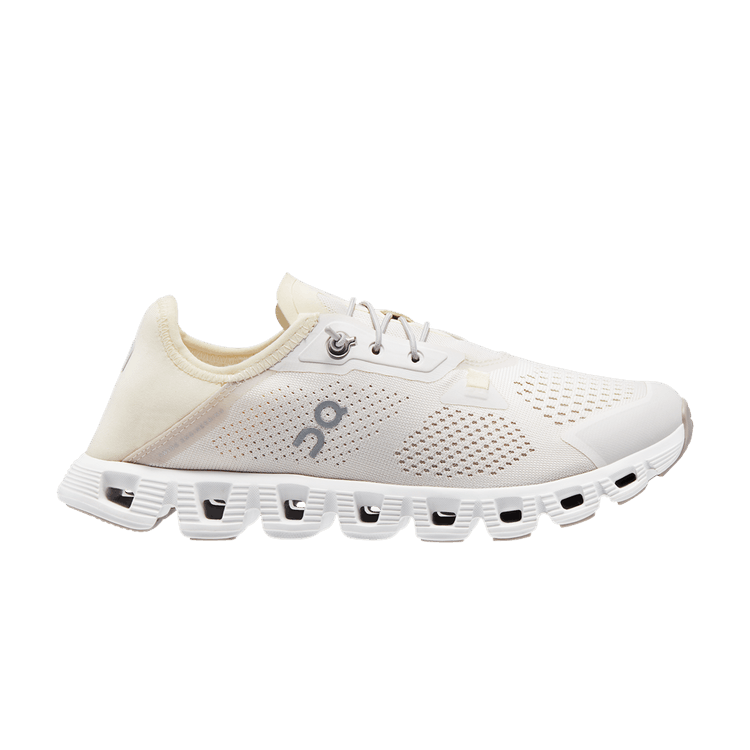 On Running Cloud 5 Sand White (Women's)