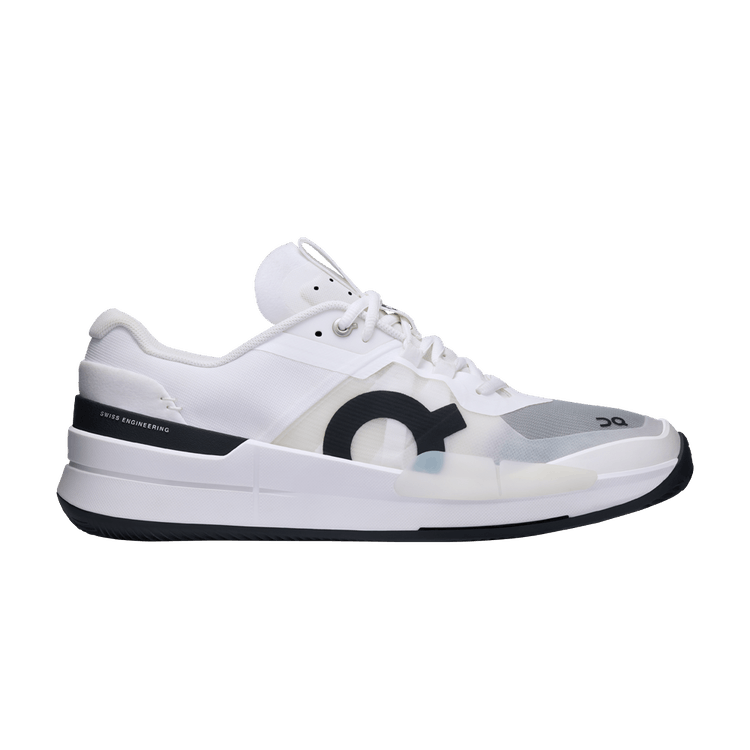 On The Roger Pro 2 Clay White Black (Women's)