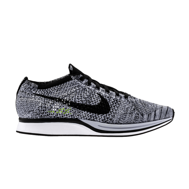 Nike Flyknit Racer Oreo