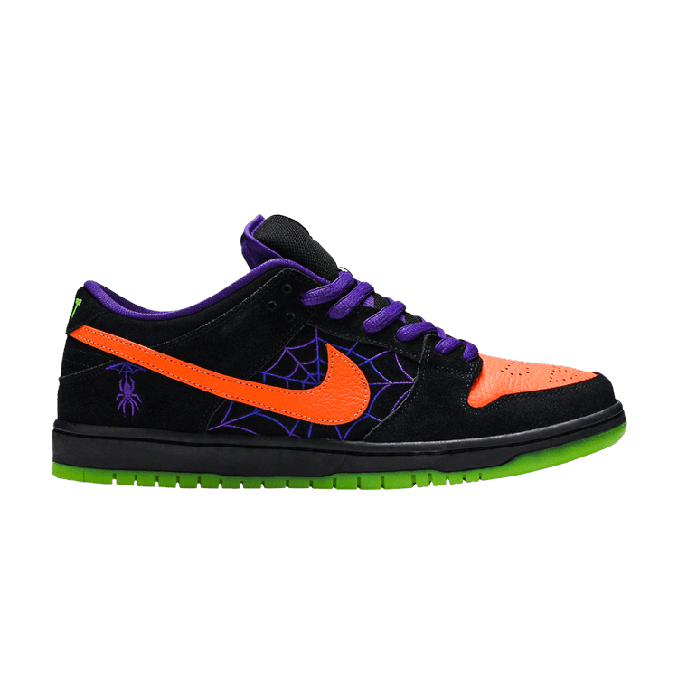 Nike SB Dunk Low Night of Mischief Halloween - Side Kicks