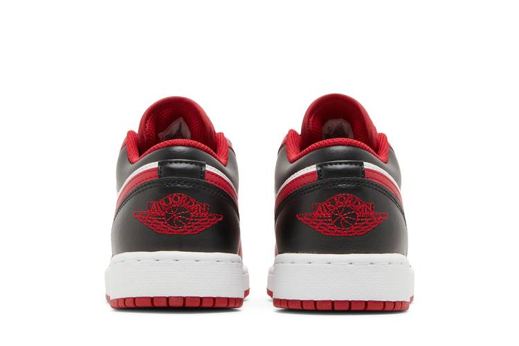 Jordan 1 Low Bulls (GS)