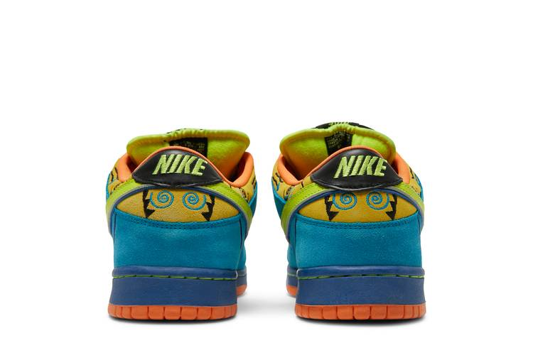 Nike SB Dunk Low Skate or Die