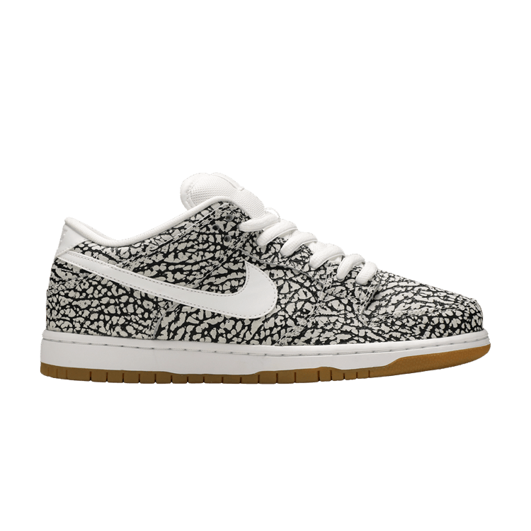 Nike SB Dunk Low Road