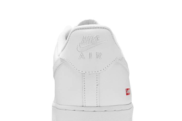 Nike Air Force 1 Low Supreme White