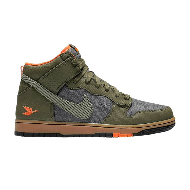 Nike Dunk CMFT Swoosh Social Club Olive