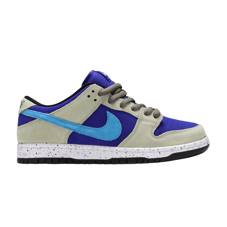 Nike SB Dunk Low ACG Celadon - Side Kicks