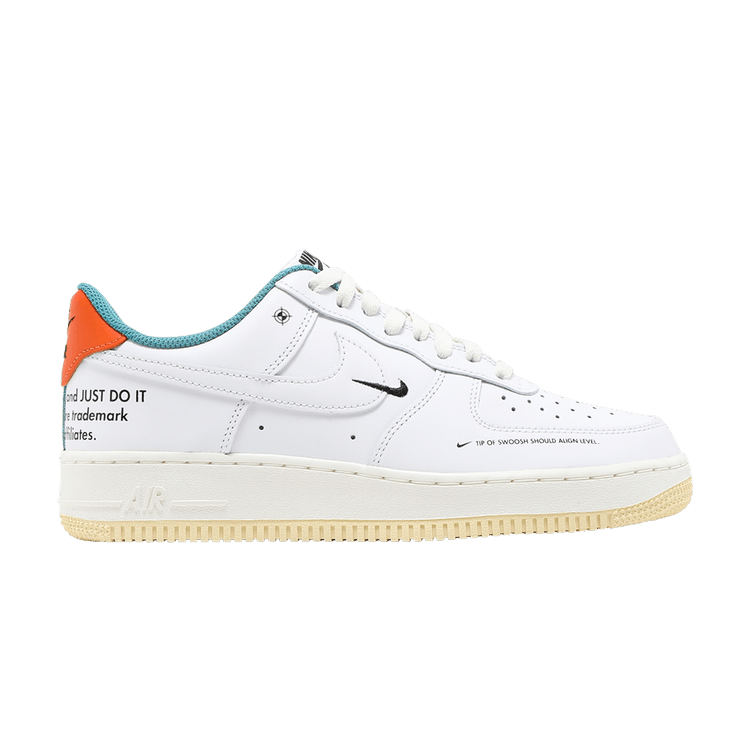 Nike Air Force 1 Low '07 LE Starfish