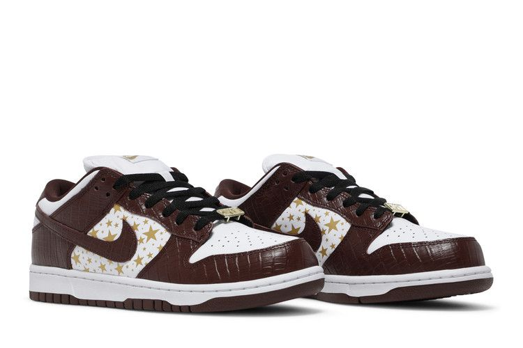 Nike SB Dunk Low Supreme Stars Barkroot Brown (2021)