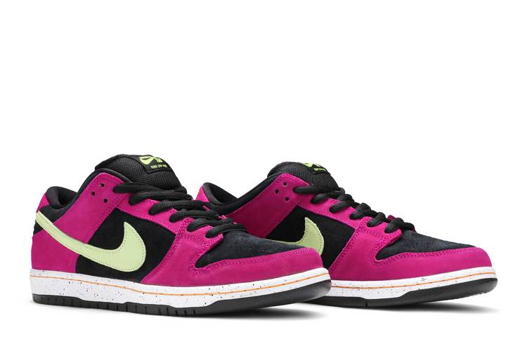 Nike SB Dunk Low Pro ACG Terra Red Plum