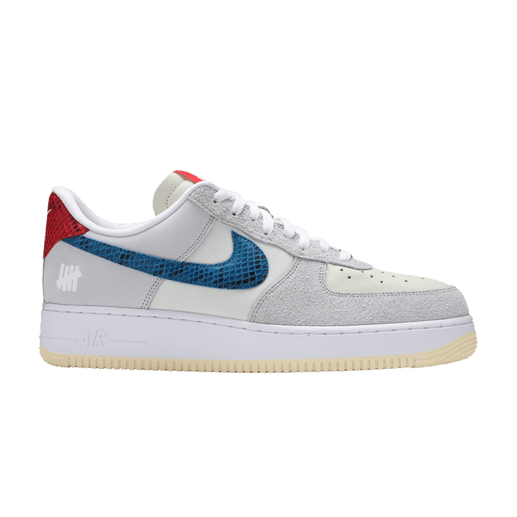 Nike Air Force 1 Low SP Undefeated 5 On It Dunk vs. AF1