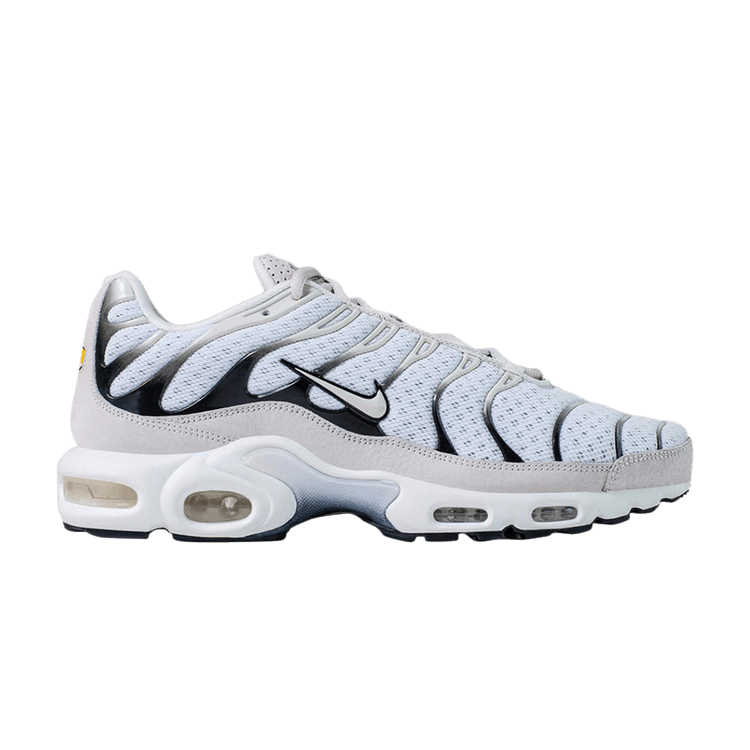 Nike Air Max Plus Sail Black