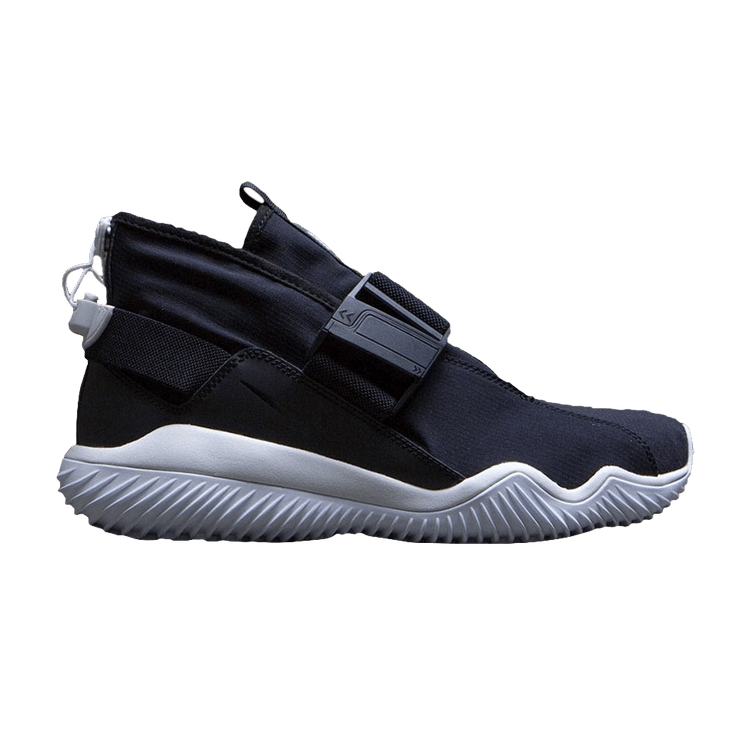 Nike KMTR Black White