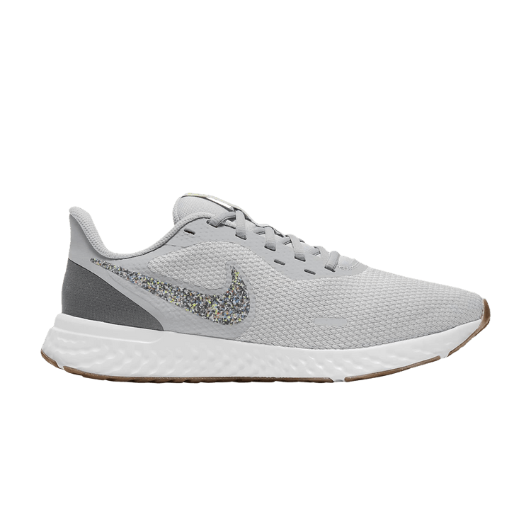Nike Revolution 5 Premium Wolf Grey