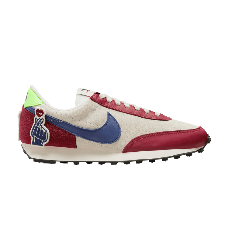 Nike Daybreak Pomegranate Patch (Women's)