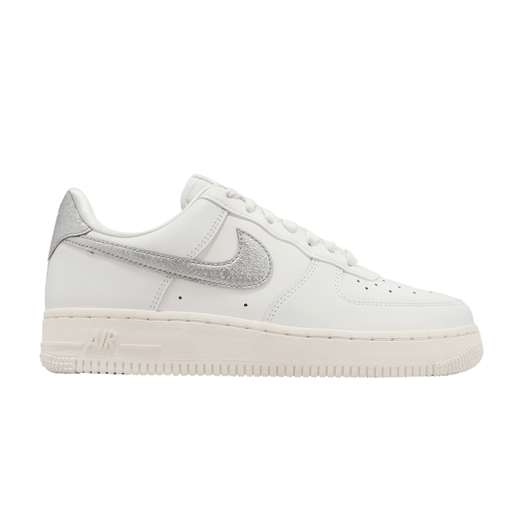 Nike Air Force 1 '07 Summit White Sail White Metallic Silver