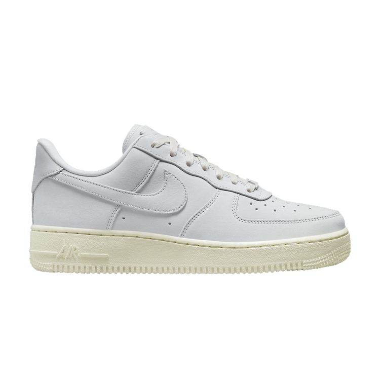 Nike Air Force 1 Low Summit White (Women's)